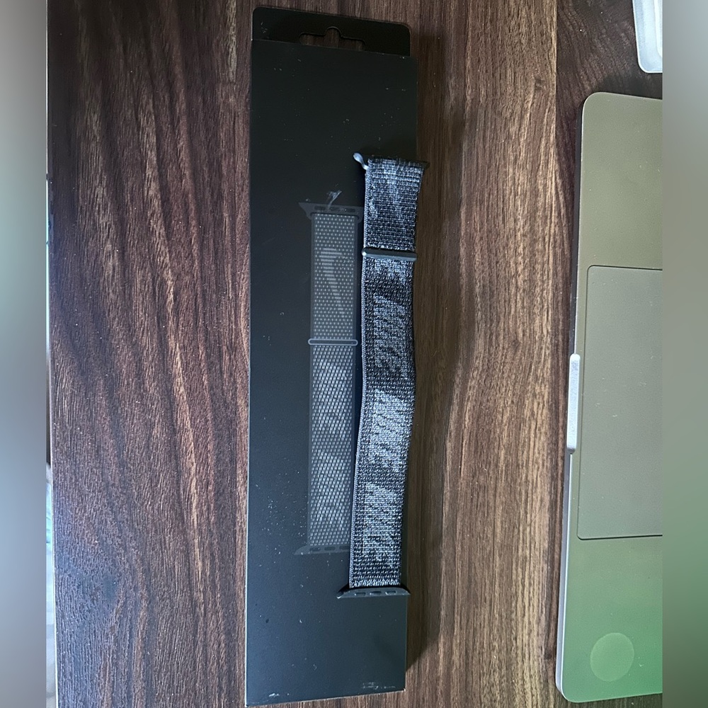 Nike apple band 45mm